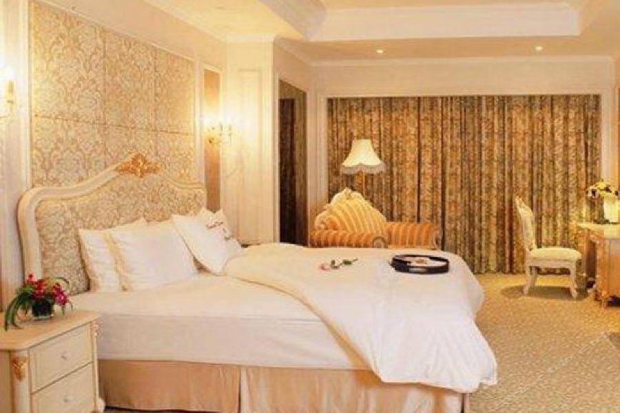 Central International Hotel Shanghai Exterior photo